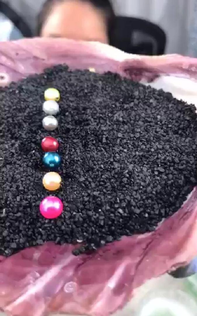 Hey everyone, check out my  new pretty (dyed) pearls. I love them. Lol