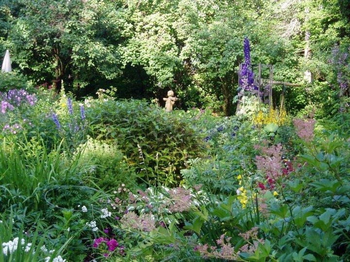 Rosemary Capocci's album, Gardens 2009