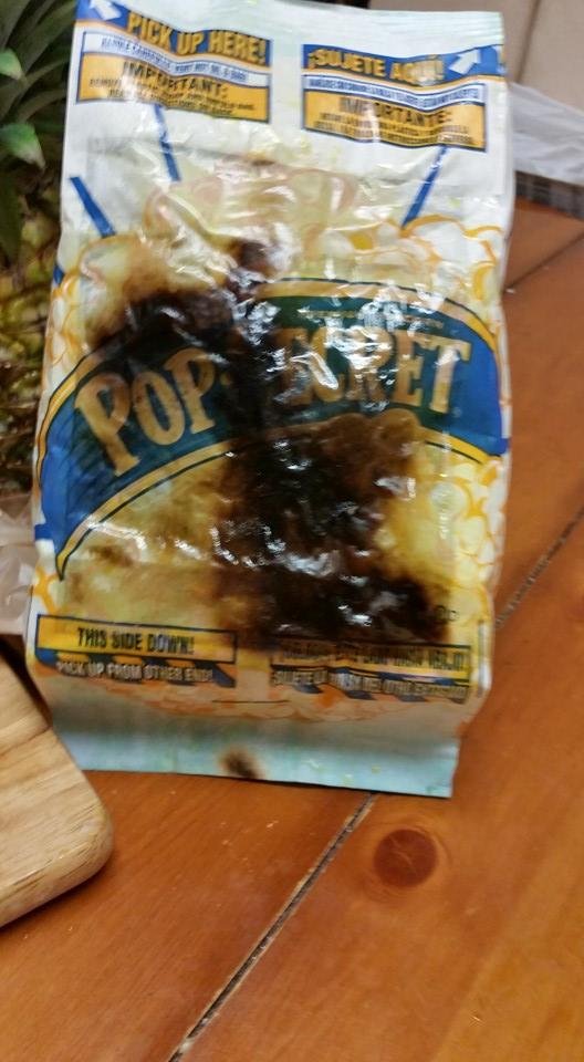 Well this bag was on top of the one in microwave. Yep 2 bags in the sealed bag. Wonder if Pop Secret is on face book