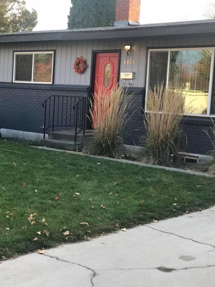 New paint job on this ol’ house!
