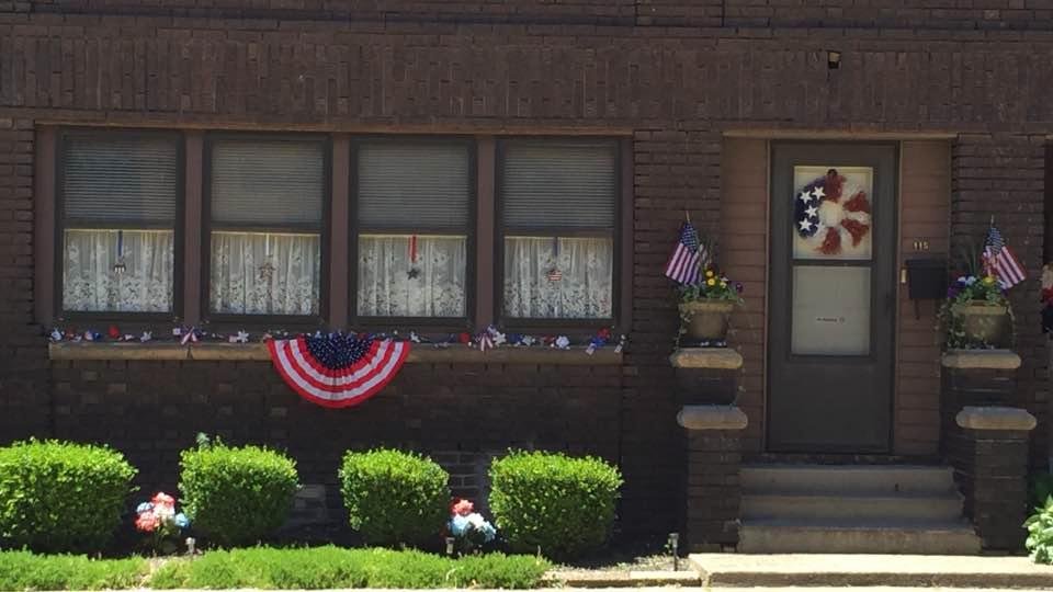It's "Flag Day" 🇺🇸  Raise 'em high !!!