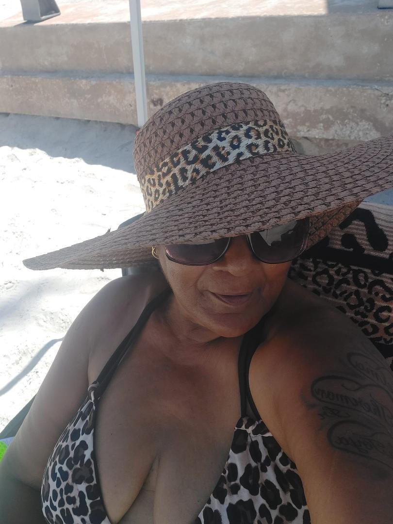 Bernice Taylor's album, Mobile uploads