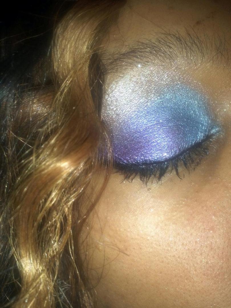 Blue and purple possible christmas eyes