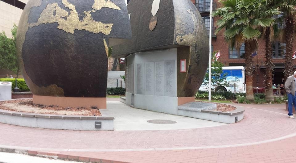 This is the WW II memorial I saw today.