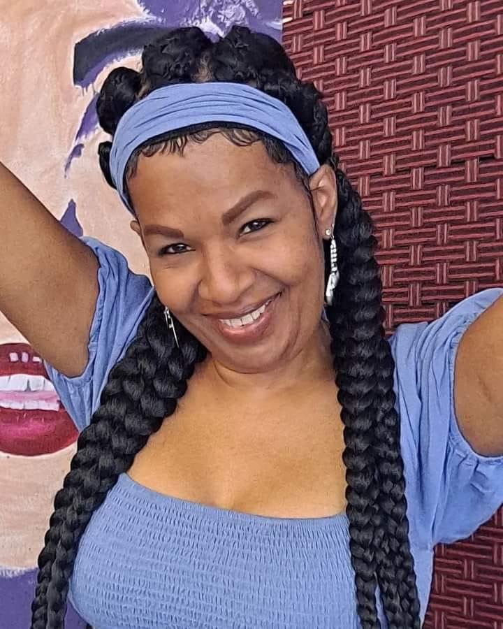 Shouting Happy Birthday to my big sister KIM I wish I wasn't so far away so that I could spend your special day with you today. You mean the world to me and you always will love you, sis.🌹🎊🎁🎂❤️🥰😍😘