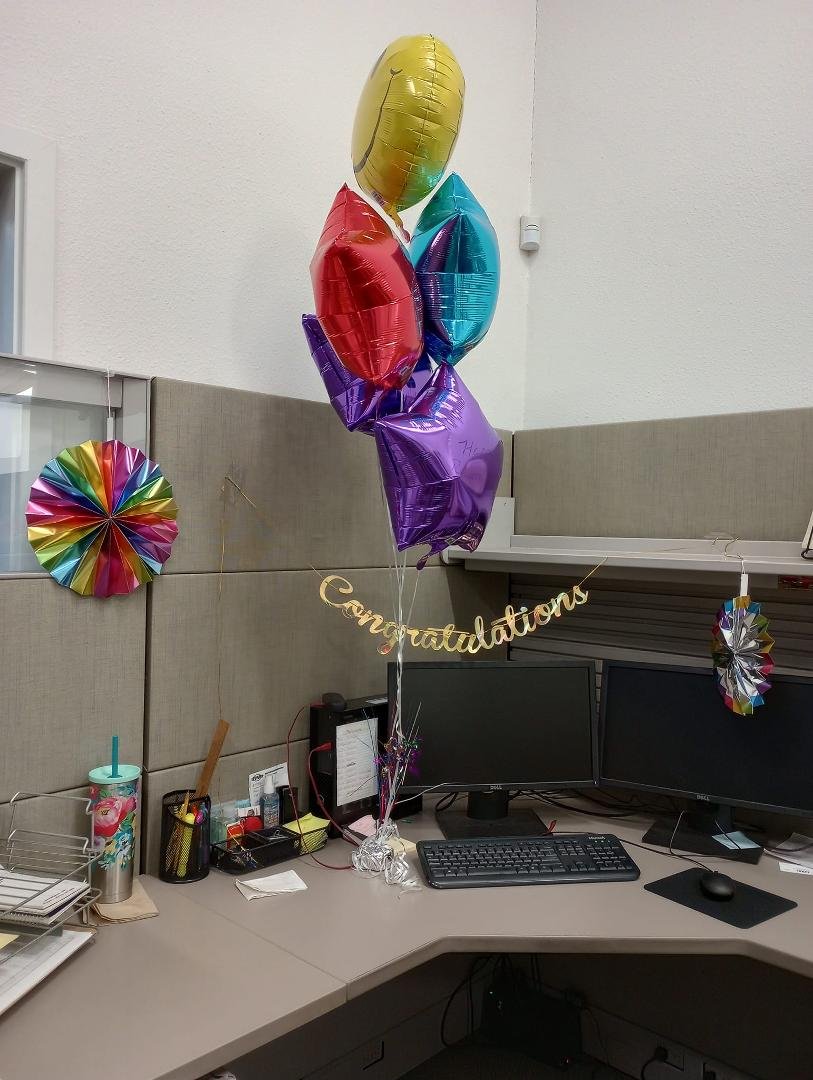 This is my surprise at work, my last day.
HAPPY RETIREMENT TO ME