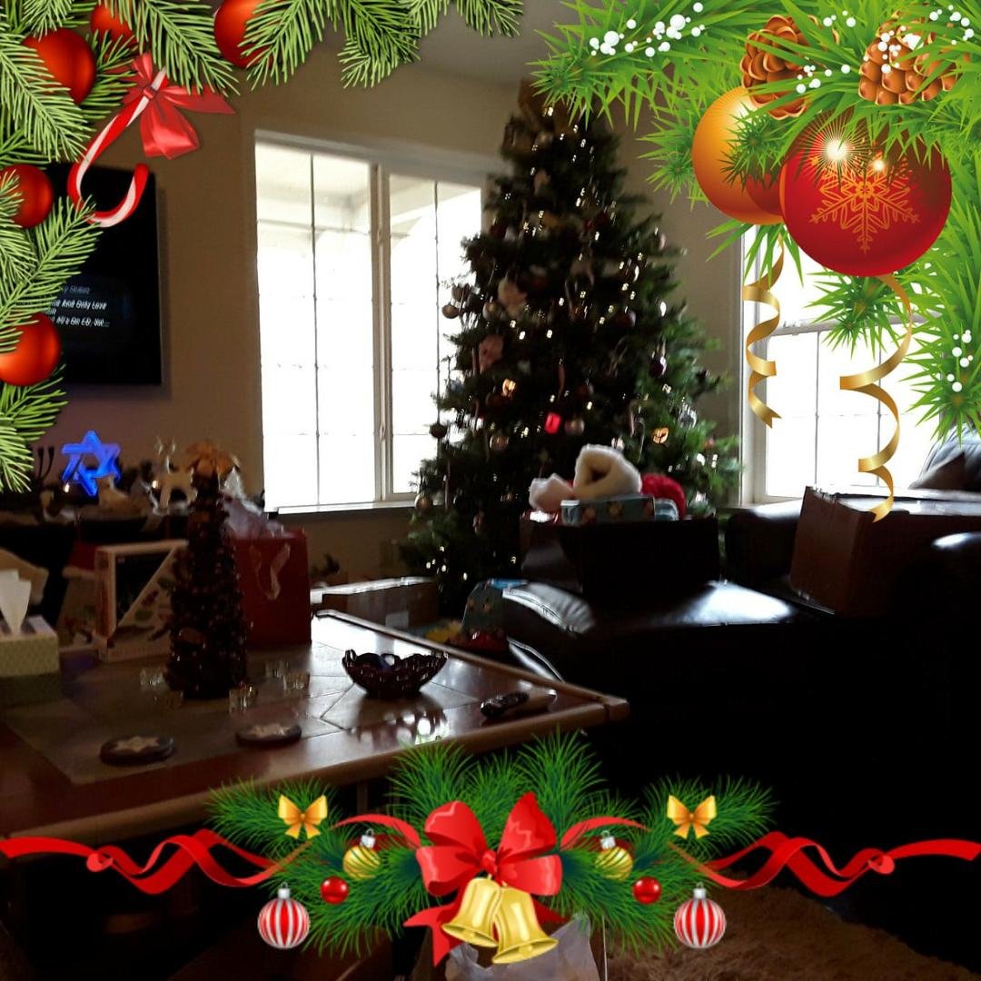 At my sons house for christmas💗
