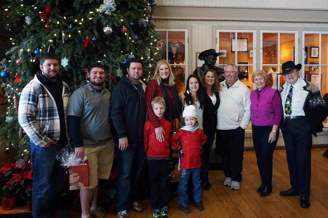 Alan's daughter, Julie, and her boyfriend, Rick and his family, treating us to Brunch and a fun holiday play.