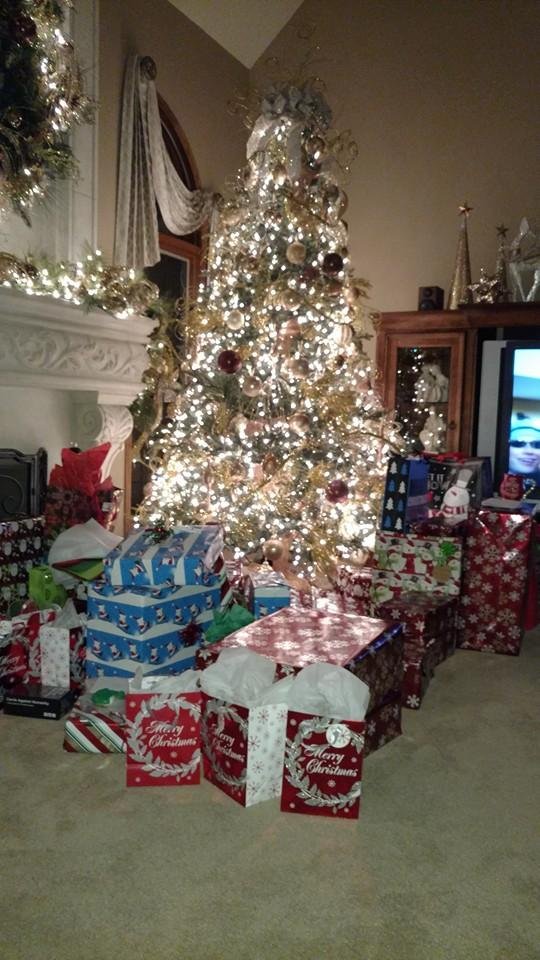 Merry Christmas to all my family and friends...looks like Santa has arrived...