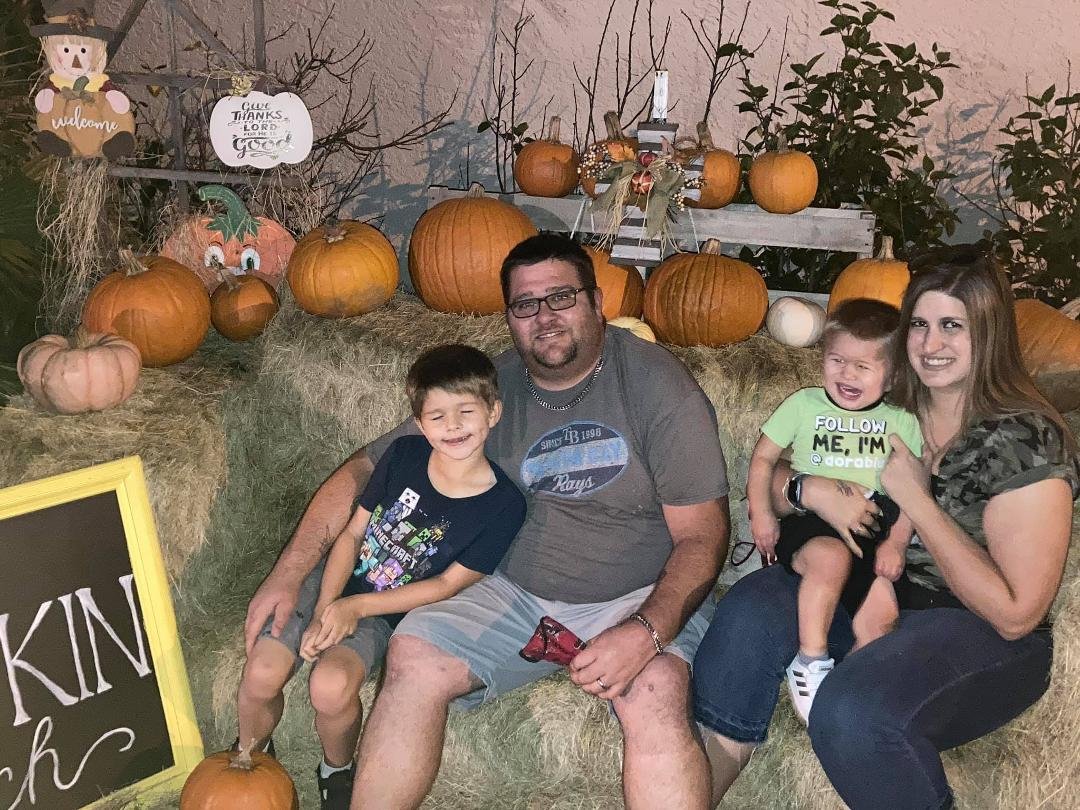 With everything going on, we couldn’t get to a pumpkin patch until last night, butGallagher’s didn’t have any pumpkins and the lines for the activities were too long, so we went to the patch at Aldersgate and not only did t