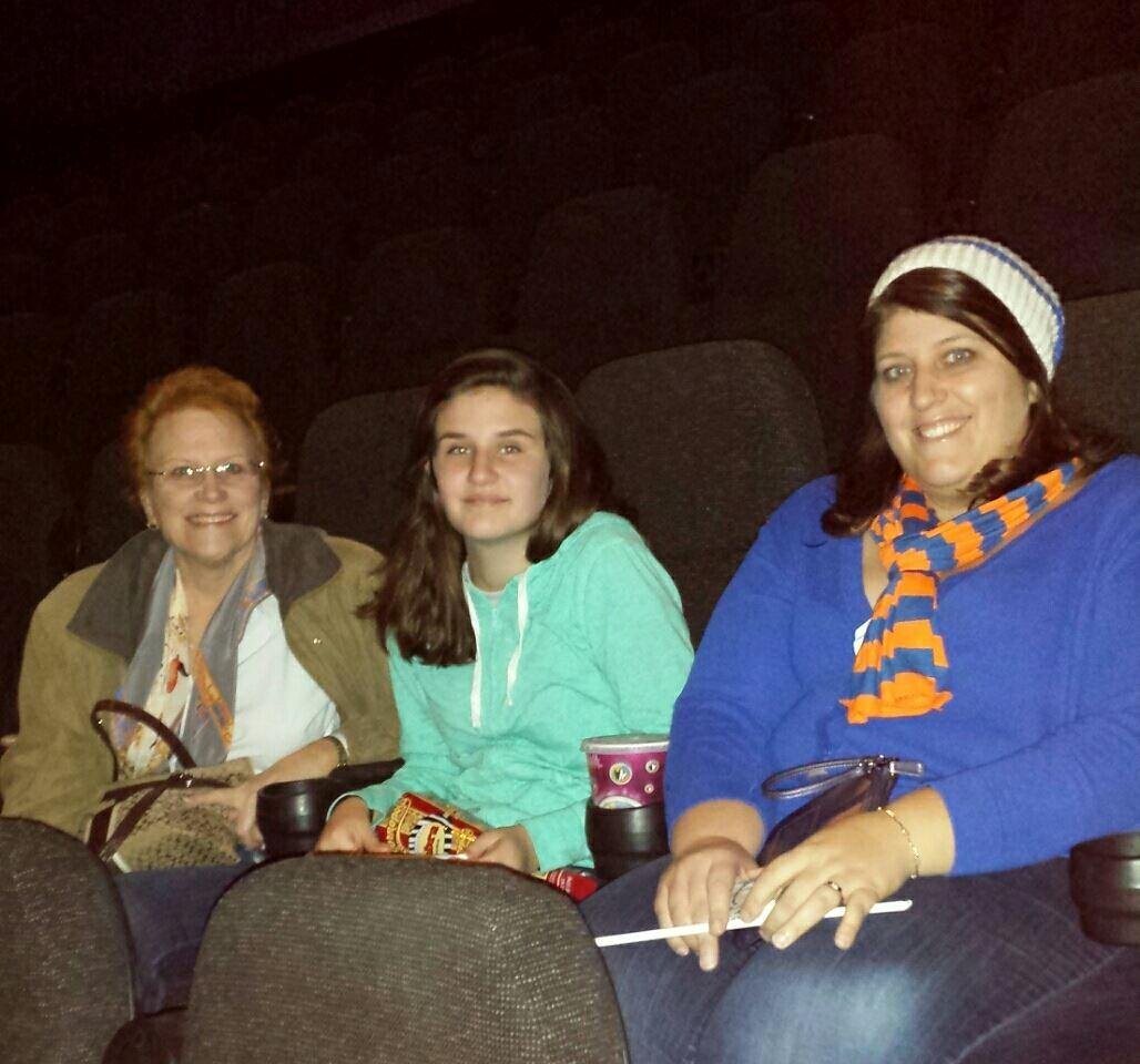 Julie was worried that we would not get good seat for Mockingjay. Told her it was not a problem, but she was convinced we would have the issues that she has in Gainesville, FL. Three people besides the 4 of us.