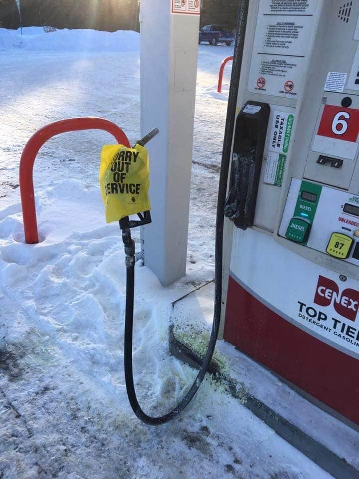 My sis-in-law from Minnesota sent me this!!!! Talk about cold 🥶🥶🥶