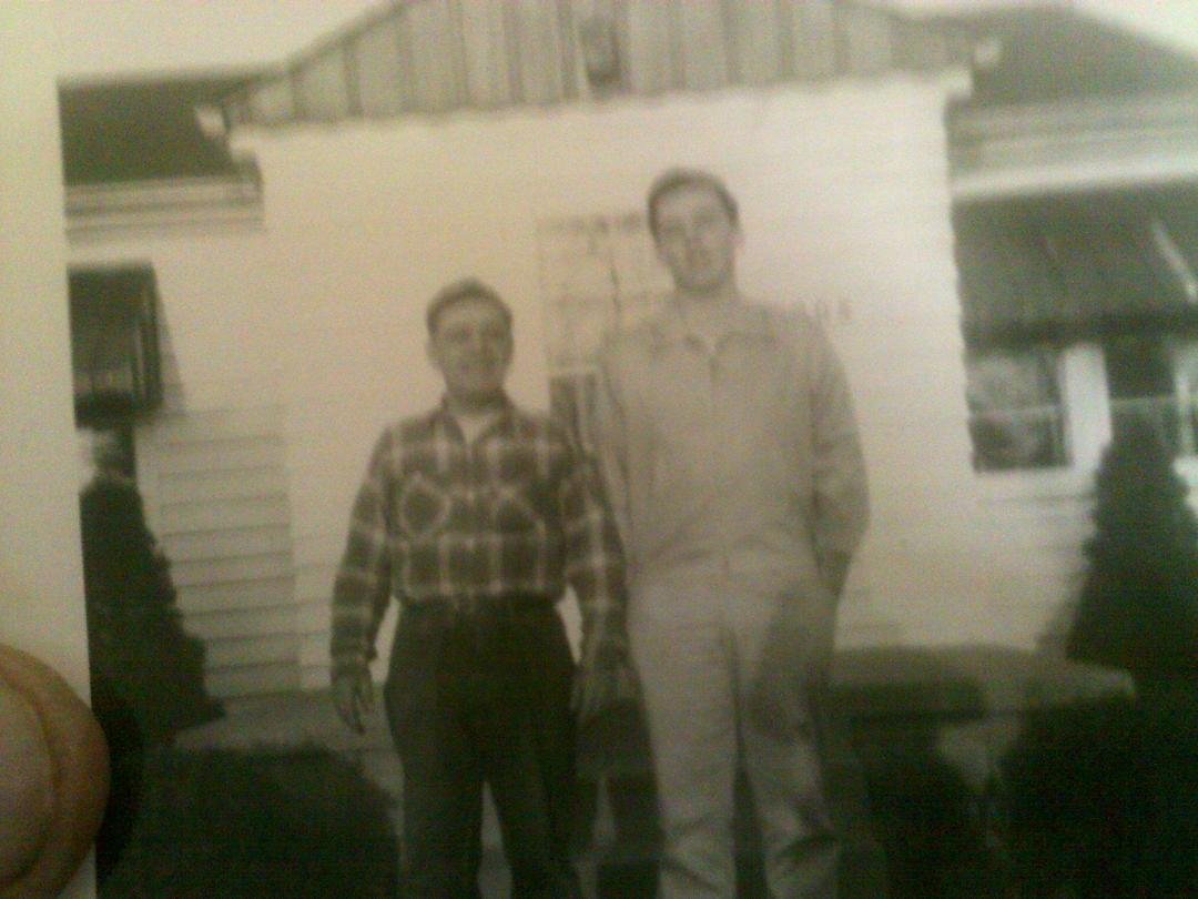 THE MAN THAT TAUGHT ME HARD WORK! MY DAD-
JOE COOKERLY Not a day goes by I don't remember things we did together, fishing, hunting, fixing & building things. He told everyone we met "That's my Boy"!