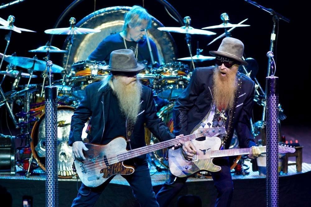 Well  I'm Gett'in Ready for Saturdays Show..!! Headed Up North..SANDIA CASINO..!!  The Boys are Back in Town..ZZ TOP,,!! Baker..Hill N Beard..!!  Got My Back Stage..Meet N Greet..!!  I'll Be Hang'in @ the Main Bar...They'll