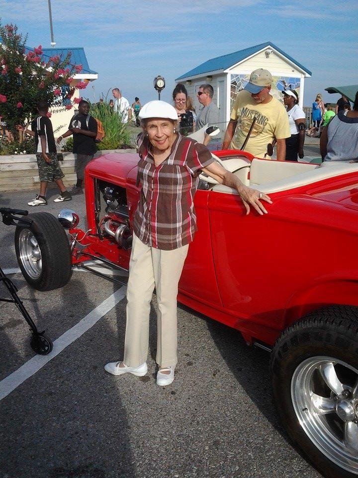Hey Ma, nice car! :-)