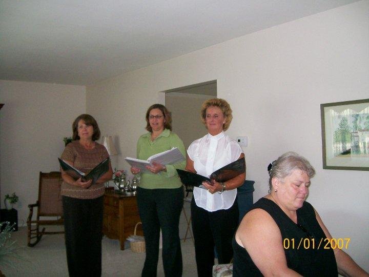Nancy Graves' album, Pictures