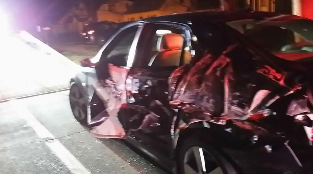This did not happen to me.....I am just sharing it....Hit and run on McKinley Pkwy in Hamburg 10:30 Sat. night. Please contact the Hamburg Village Police Dept. if anyone has any info or leads. PLEASE share this post so we