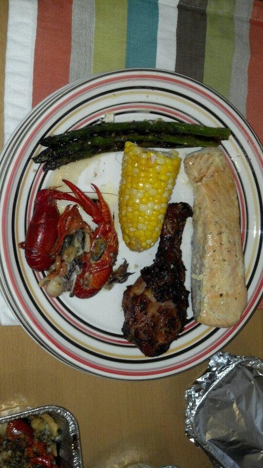 almost a full plate...missing the grilled mussels & clams.