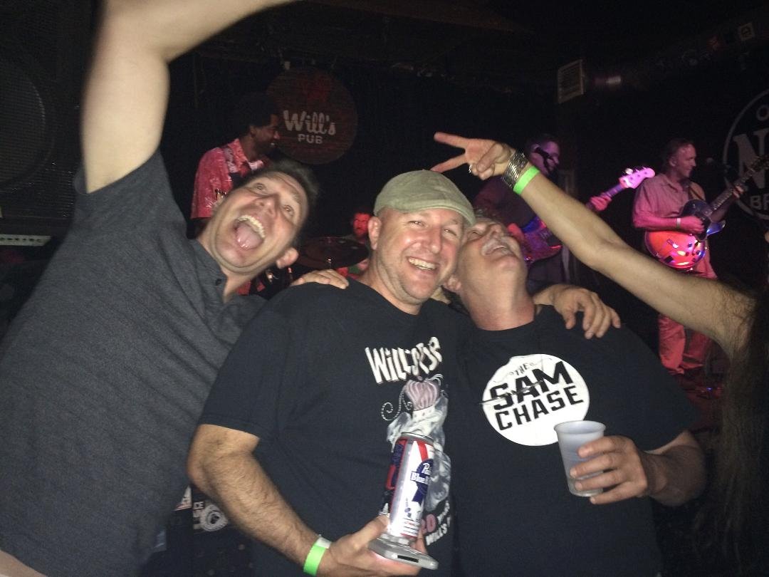 Hanging with family and friends at Will's Pub gettin' down to the sounds of Shak Nasti. While sporting some random West Coast band shirt