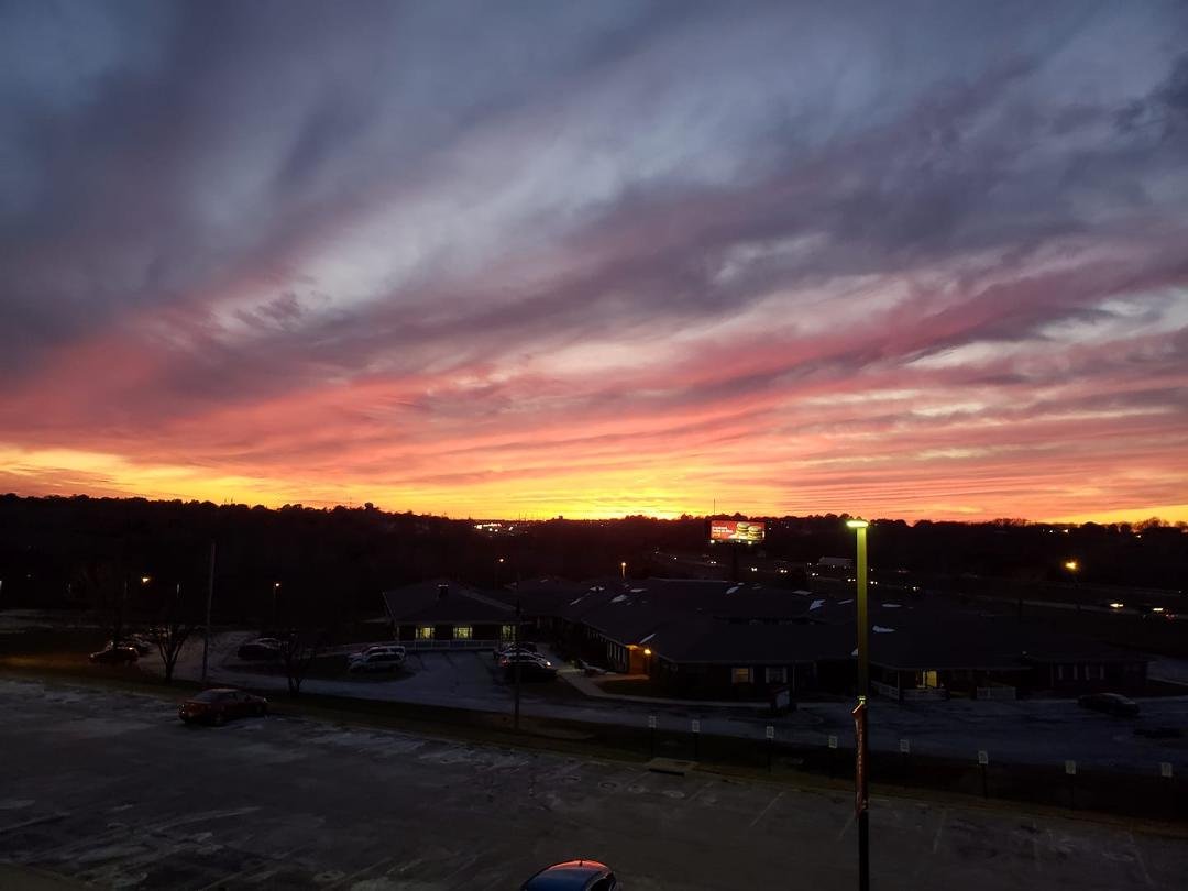 Looking over Liberty. I was at Liberty Hospital Garage looking South