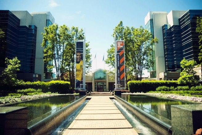 Hanno tell Kent, this is Nike campus minus Sharapova on a sunny spring day.