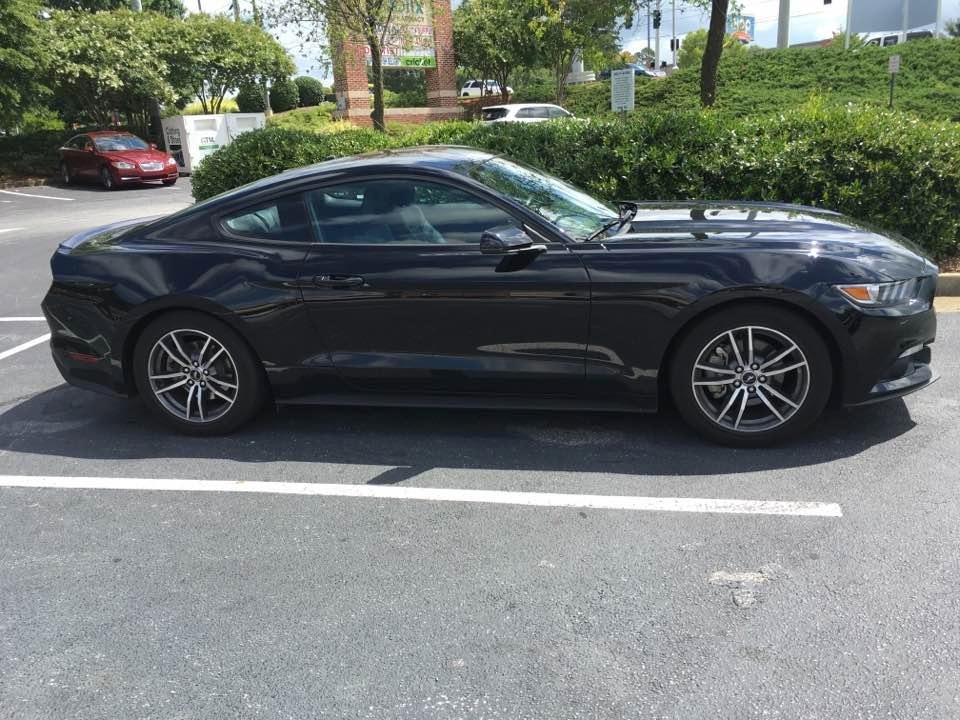 Yes indeed a lucky hombre thus week in Augusta, GA conducting an audit where I get the chance to play with this black on black on black V-8 set of wheels.  This is certainly a fun little car not meant for families as the re