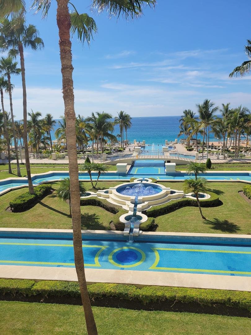 Happy Wednesday to everyone from Cabo San Lucas ..Make it a great day..