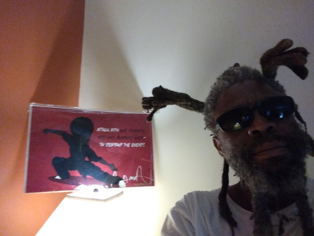 Herbert Selassie I's album, Mobile uploads