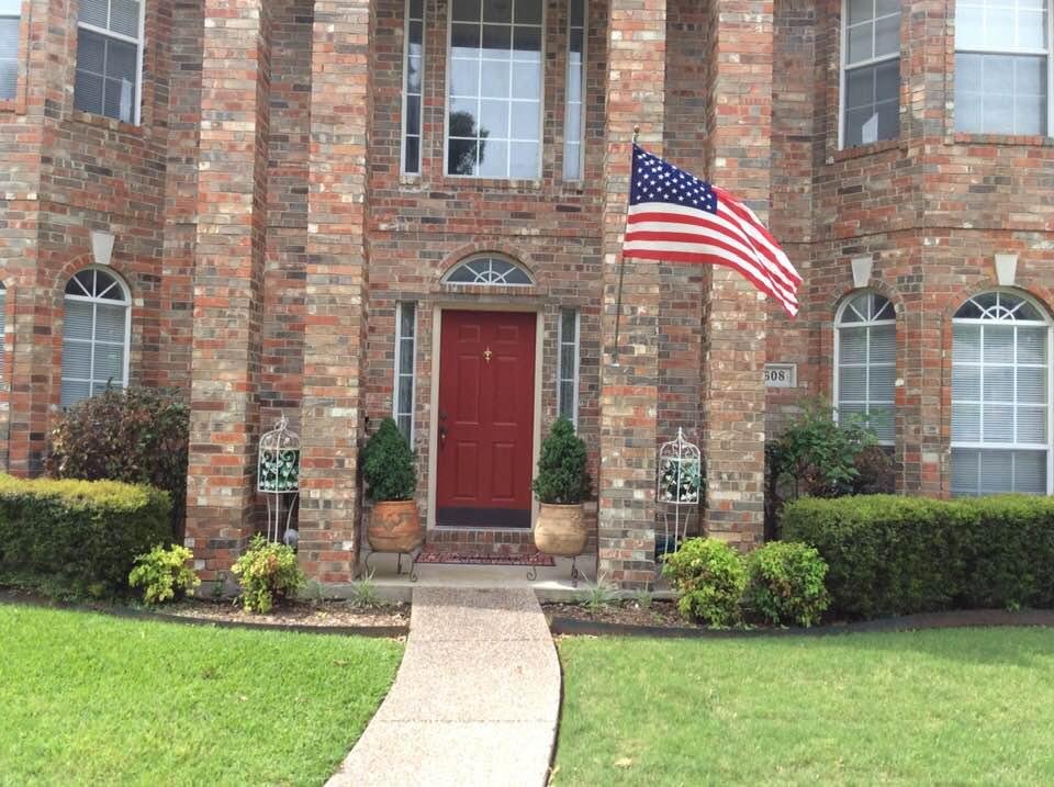 Sorry to say that my flag was the lone flag displayed in the neighborhood today. Maybe it is the current circumstances but today is the designated time to recognize those who have paid a price that required everything.