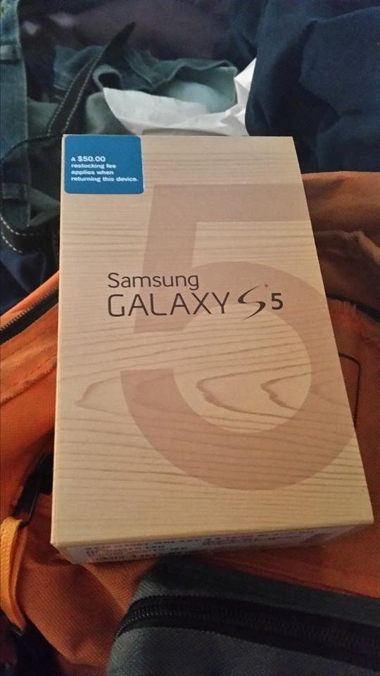 Yesterday, I finally was able to get a new phone. Awesome!