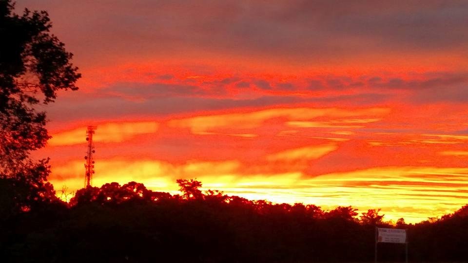 Sunset Tonight in Muscatine, IA. Mark Twain Was Right.