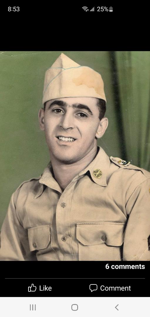 Thank you to that handsome man I call my dad
Miss you.I ❤️❤️
