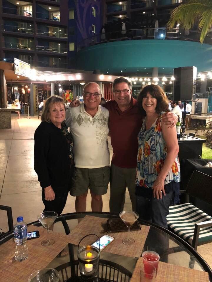 When we were at Hard Rick Cancun in February we met a terrific couple from Gaithersburg, Md. Hello to Miriam and Mark Resnick. Hope to see you this summer.