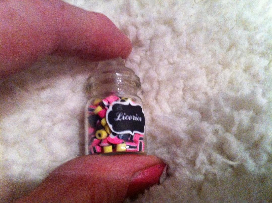 My first miniature workshop and we made licorice all sorts.
What delicious fun.