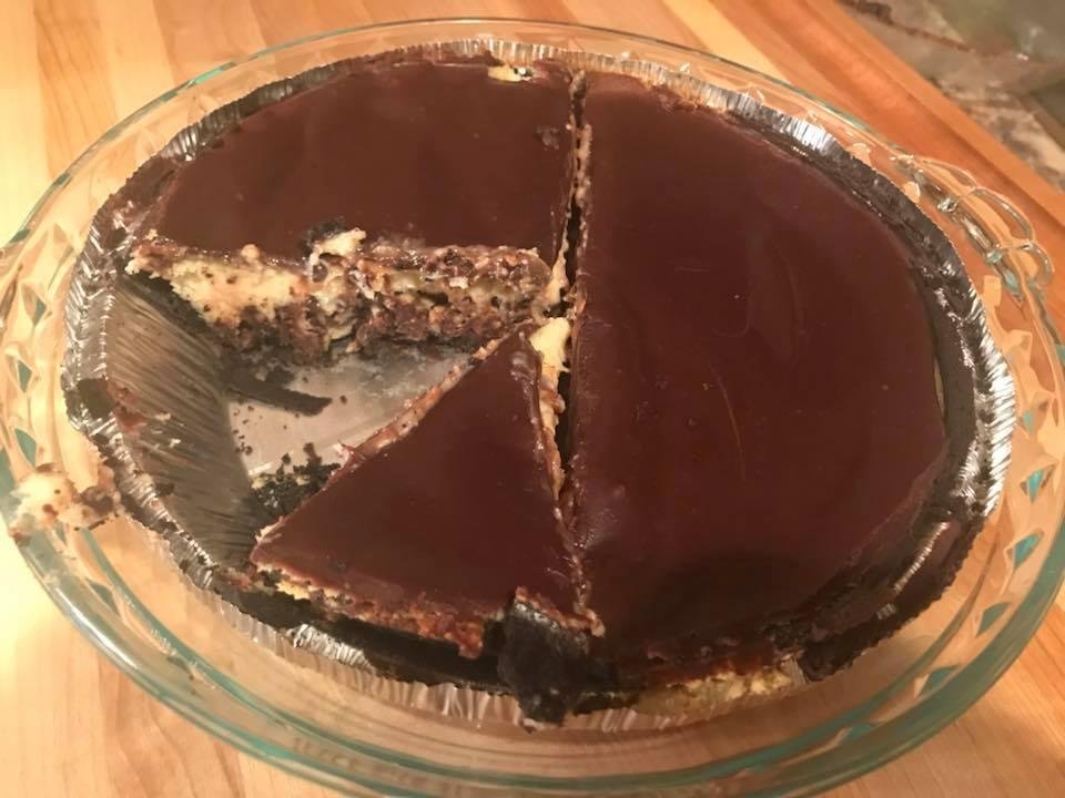 Heidi Meek and I have a pie contest this is her scrumptious chocolate cheese cake at first I took it out of the fridge and it seemed like the texture was kind of thick
Then I let it sit at room temp excellent! Temp makes al