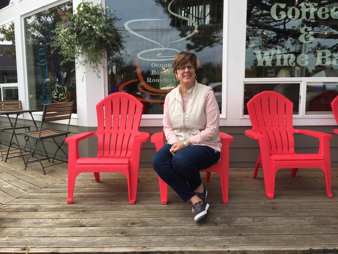 So much fun 🍷this week at Ocean Shores with my favorite niece Patti. She was so caring of her elders. One of her brothers should take note.😉😇👍