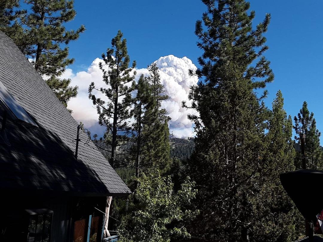 Looking at apple fire from Big Bear lake PM