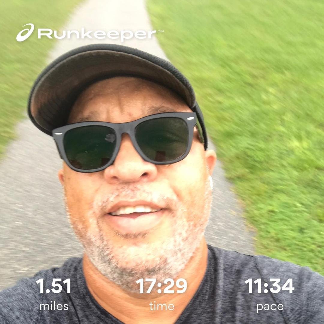 Getting closer to my 15 min target.
Dwrcl one of my kids just whipped out one of my old fitness report and said but Daddy remember you were doing the 3 mile at 17.29 how ironic is that 😂 he turned my smile upside down lol