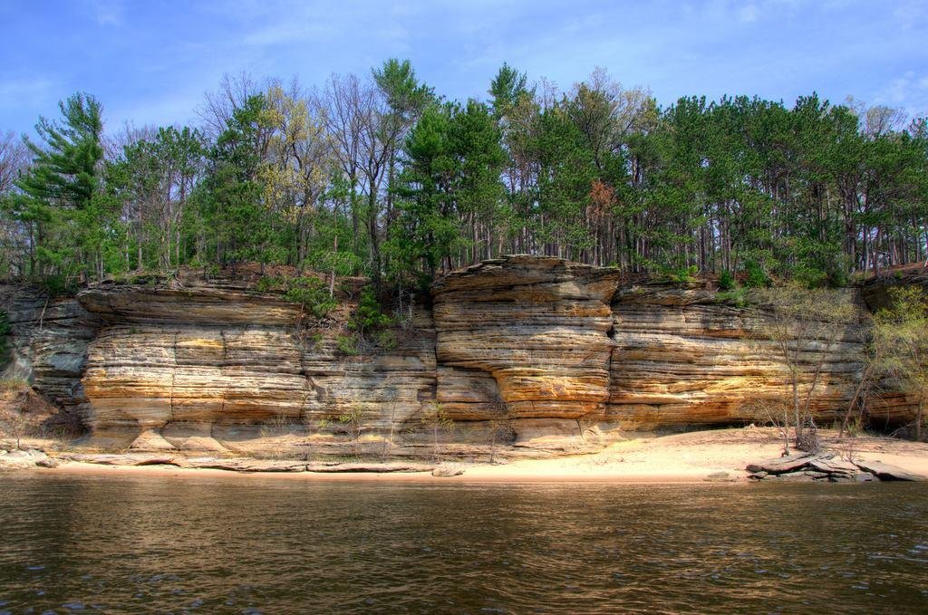 lost the post about the buffalo river, but the view of the bluff looked so familiar - here is the local version.