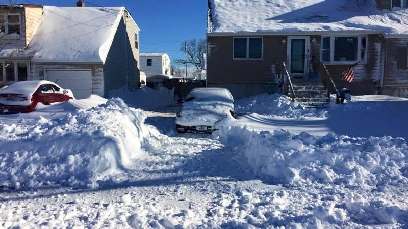 shoveled by hand at 57 and no heart attack......