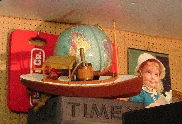 Steam powered boat.
2dollar yard sale find.