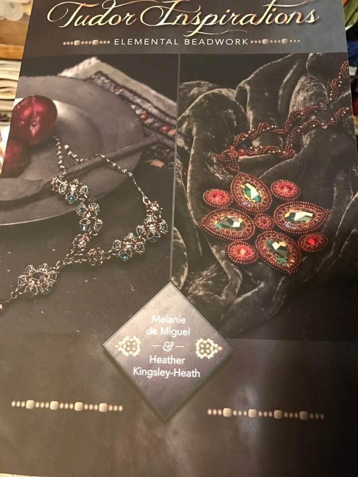 Nice surprise...got this in the mail today 😀beautiful book ❤️ beautiful projects