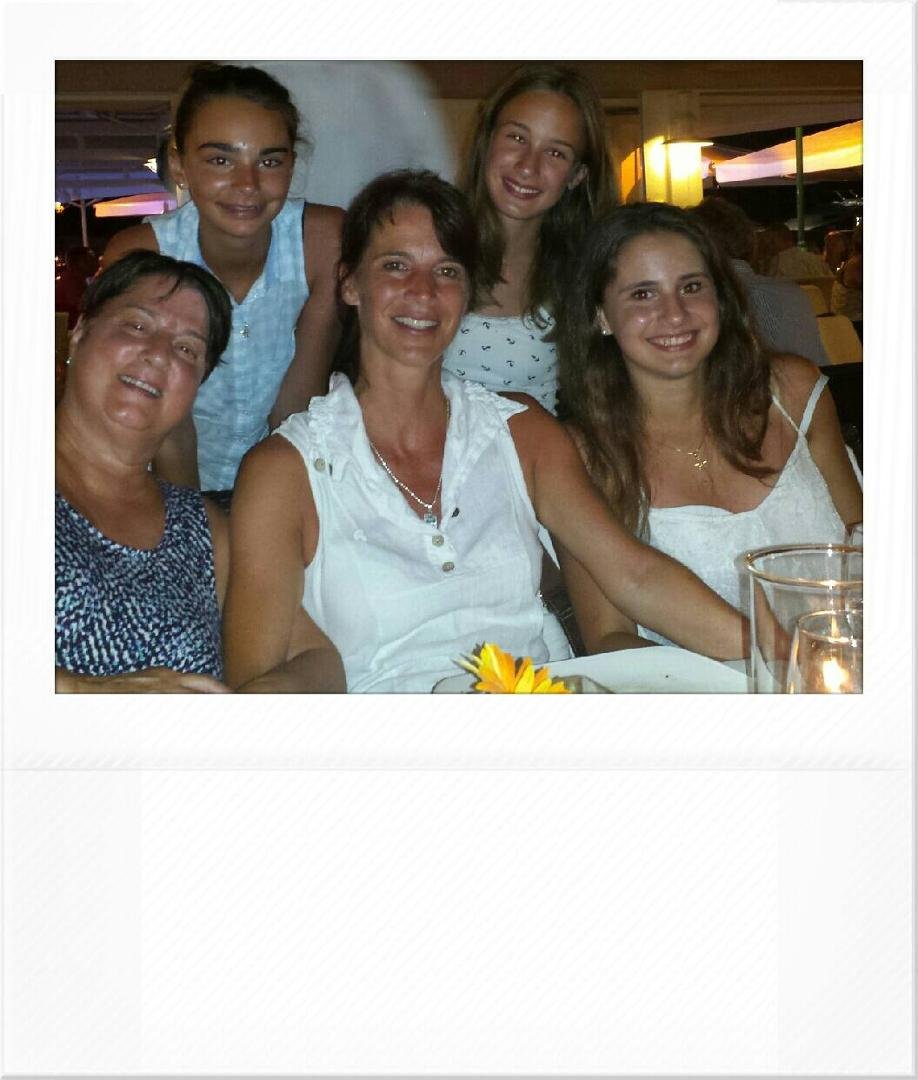 Aquarius Restaurant in Cala d'Or with Jenny, Elena, Joyce, Fabi, and Laura.