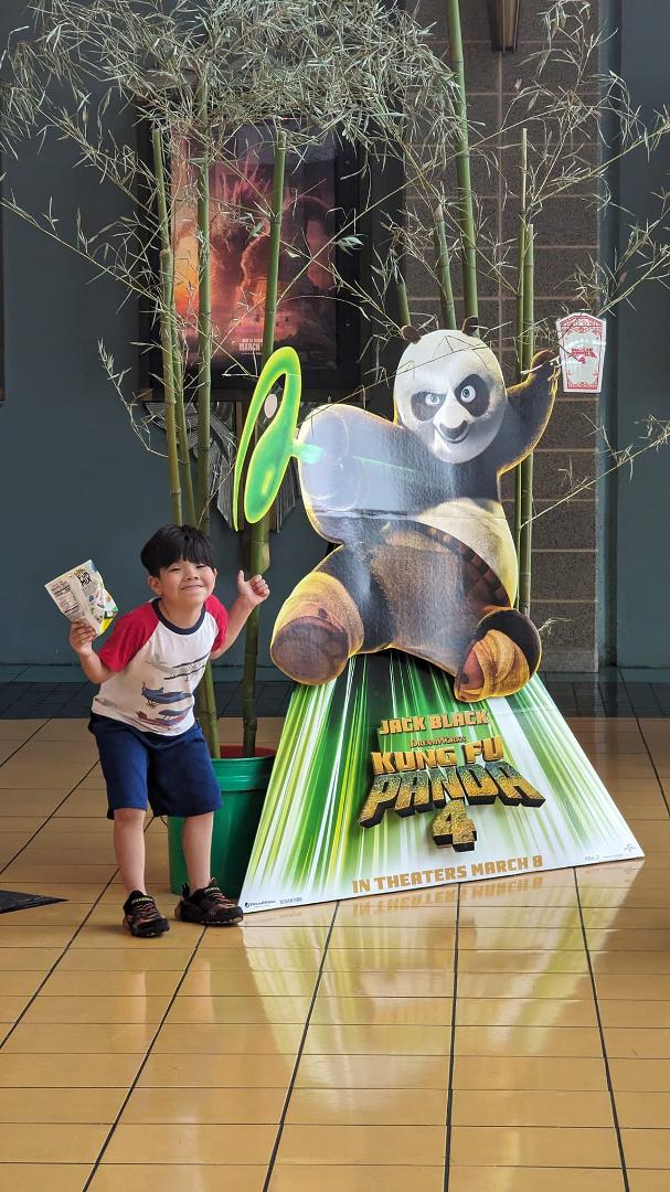 Asa Baby posing with #Kungfupanda4
