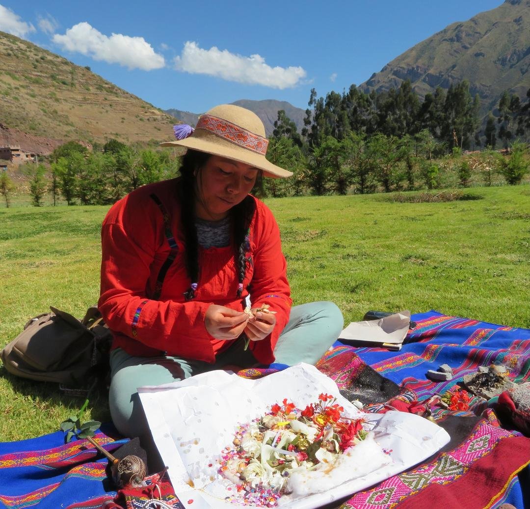 My sweet friend & Shaman Vilma shared a beautiful Despacho Ceremony to bless the 3 of us going to Lake Titicaca today. Those joining me by Proxy were represented in my prayers and offerings as the 4 Elements and Chakana ene