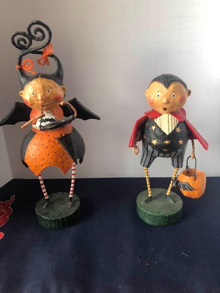 can anyone tell me who makes these? I have 25 of these Halloween figurines and not one with who makes them
except China.