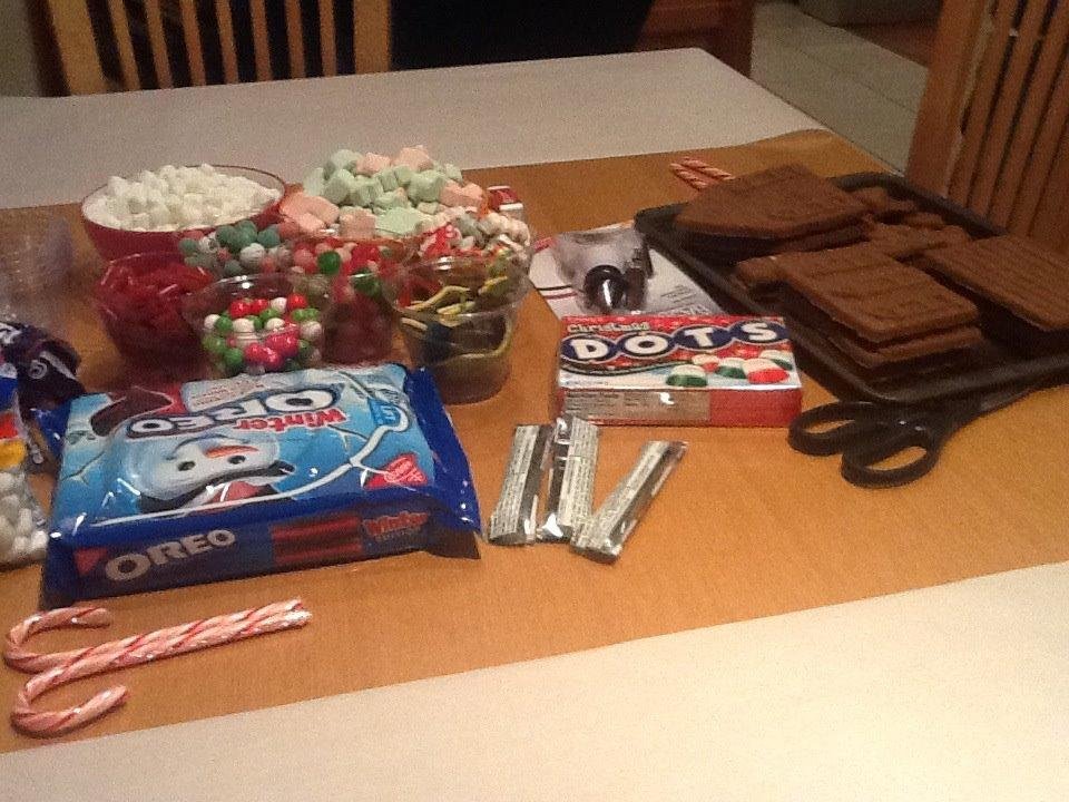 Gingerbread houses for the kids!