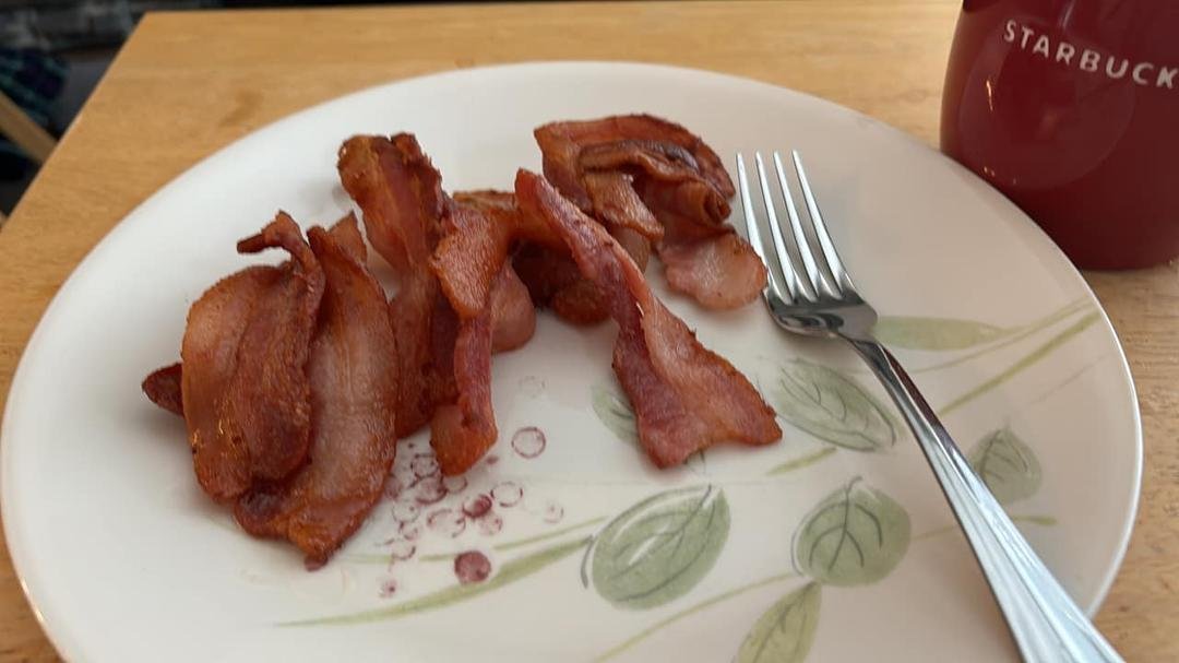 I’m trying the “nothing but bacon” diet. I heard it worked for Kelly Clarkson.