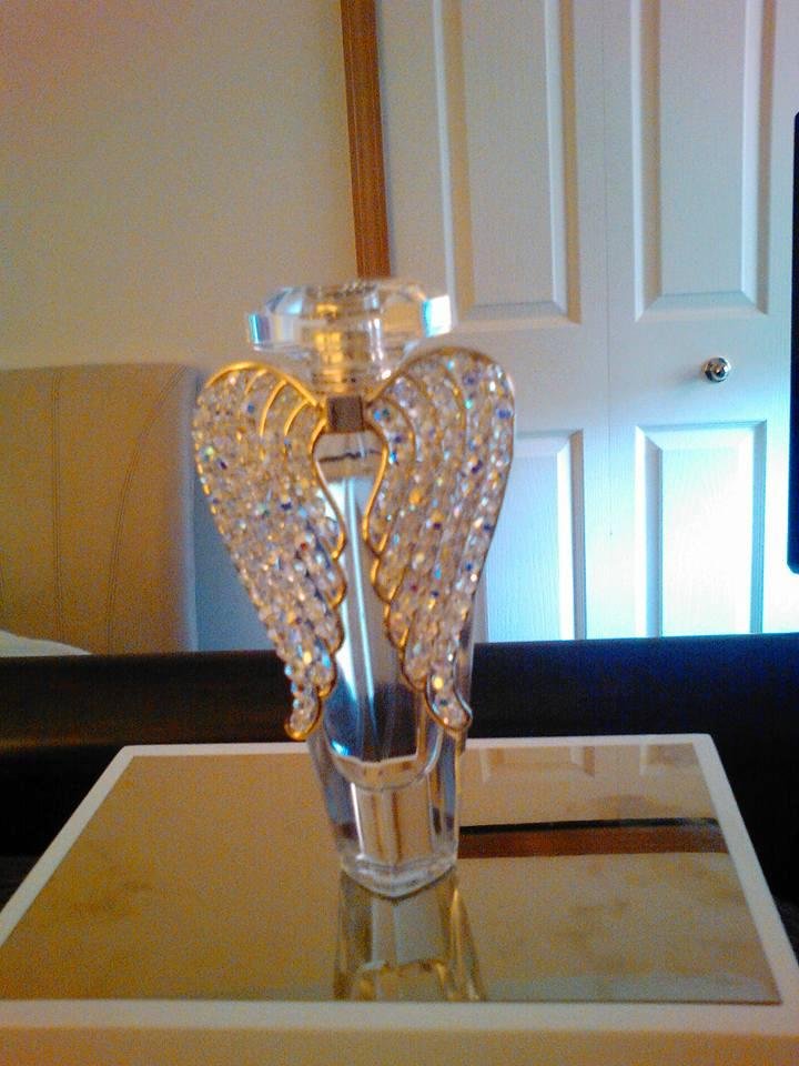 Victoria Secret's Heavenly Luxe parfum smells so good.!!