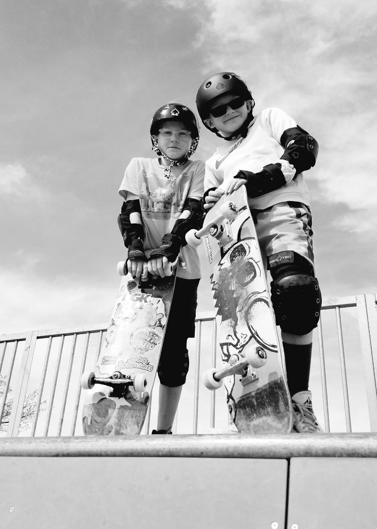 Oh my goodness, it's Happy Birthday time again for my ever-growing twin grandsons, Luke & Wayne Walker ❤😊🥰